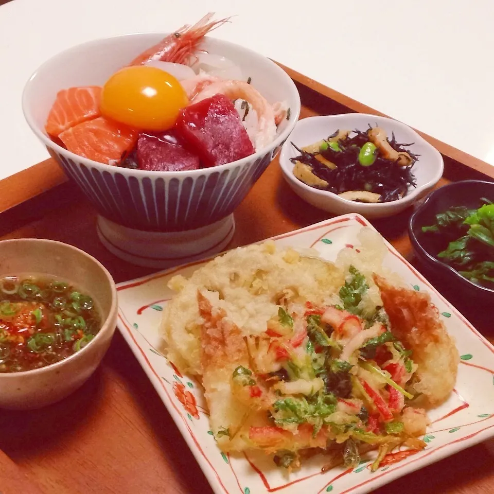 Snapdishの料理写真:◎野菜の天ぷらと海鮮丼◎|ユッキーさん