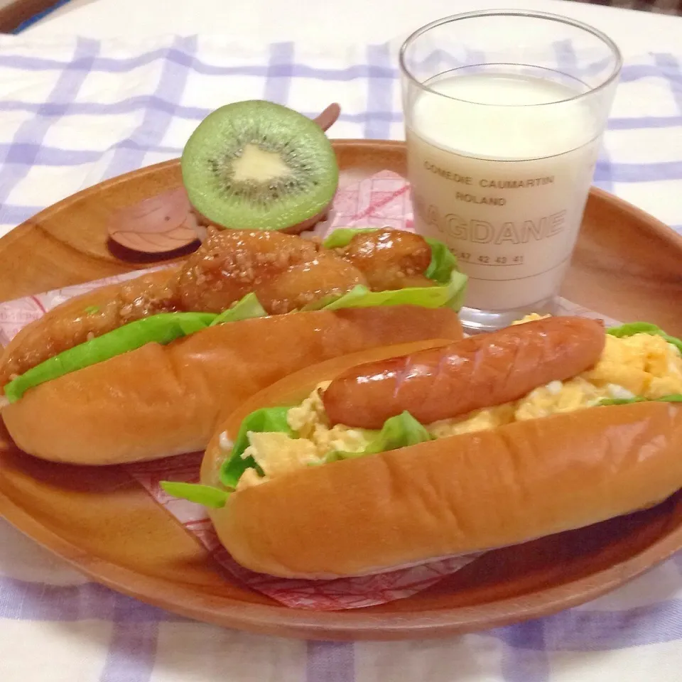 ◎ウインナーたまご&甘辛チキンのホットドッグ◎で朝ごはん♪|ユッキーさん