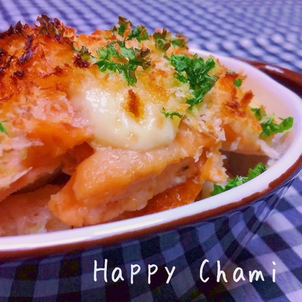 鮭の中骨水煮のマヨネーズ＆パン粉焼き|chamiさん