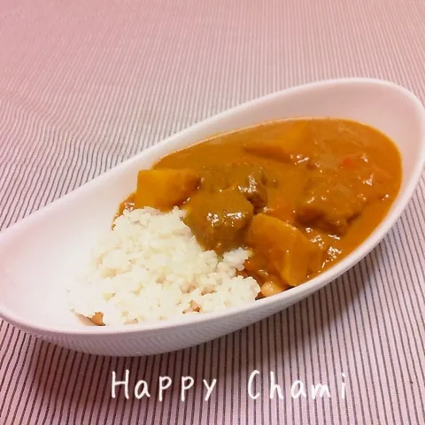 Snapdishの料理写真:大きめジャガイモのカレー|chamiさん