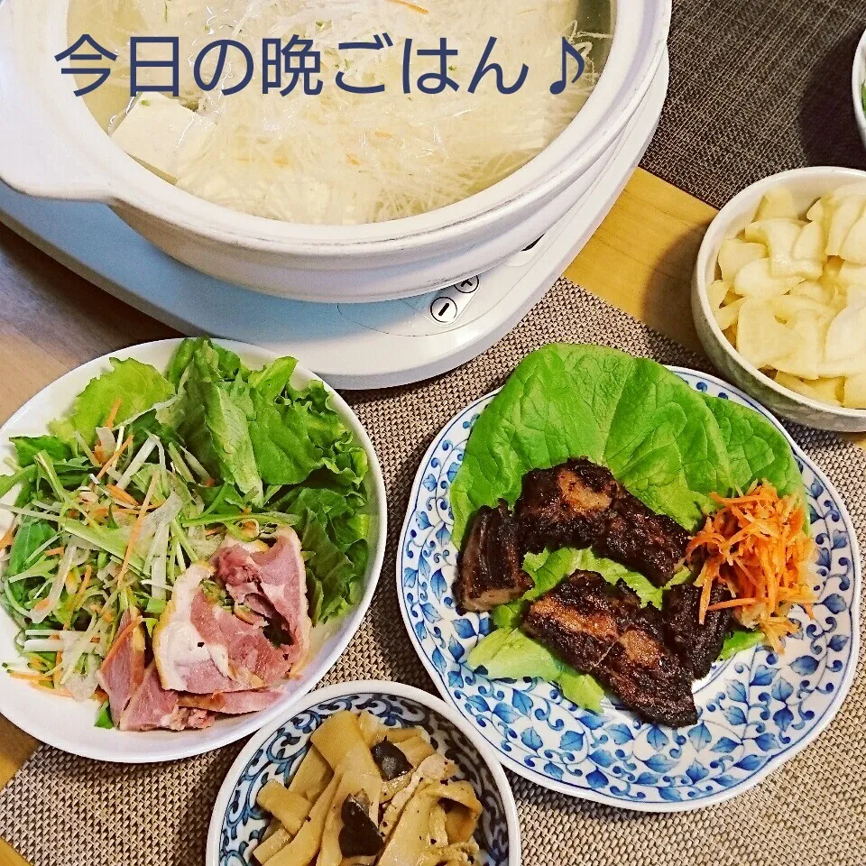 Snapdishの料理写真:今日の晩ごはん(湯豆腐と…)|oomugiさん