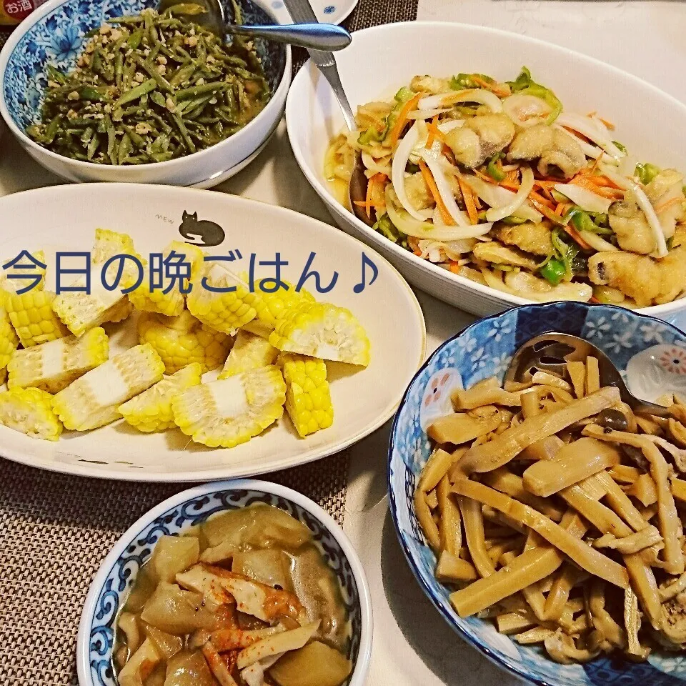 Snapdishの料理写真:今日の晩ごはん(塩鯖の南蛮漬けと…)|oomugiさん