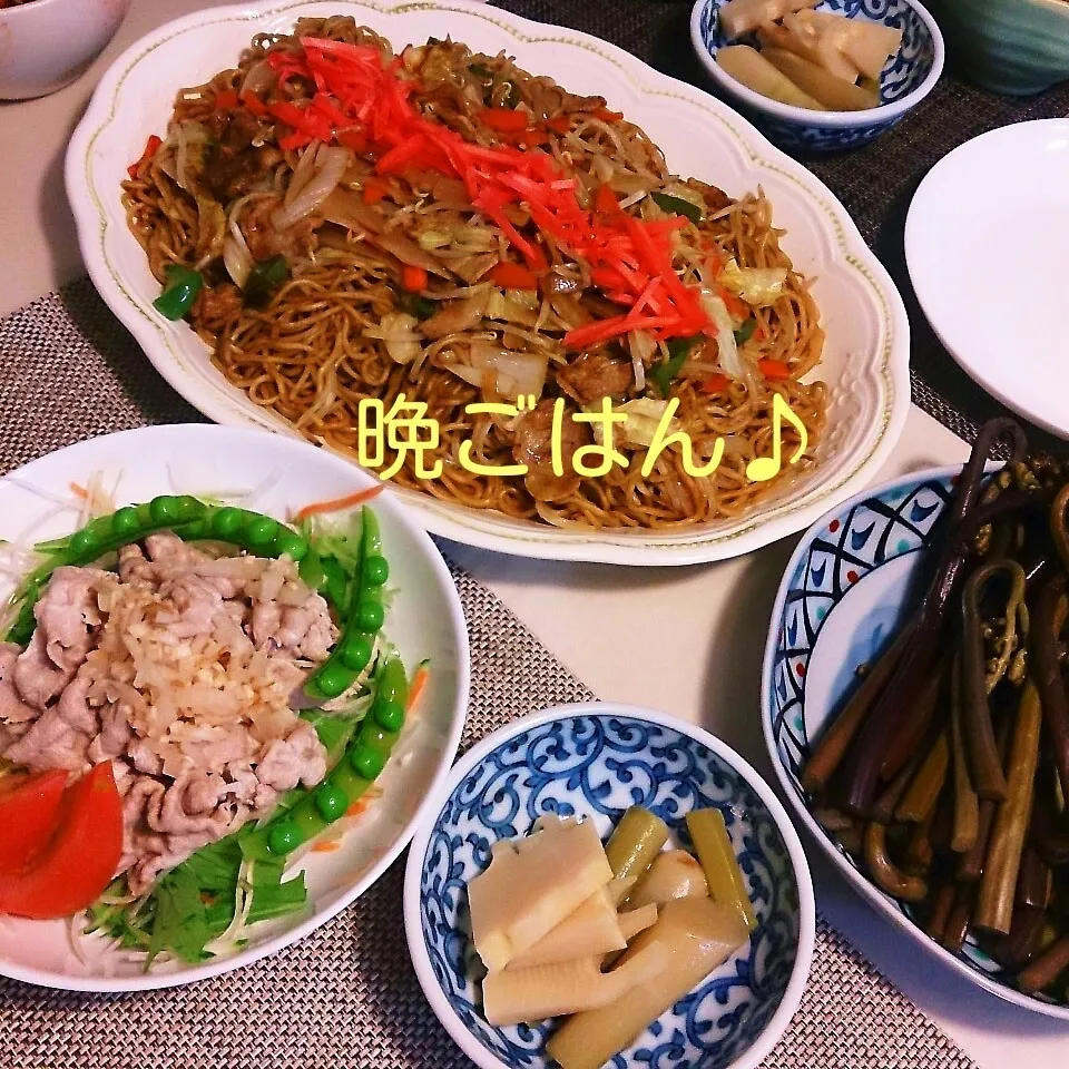 Snapdishの料理写真:今日の晩ごはん(焼きそばと…)|oomugiさん