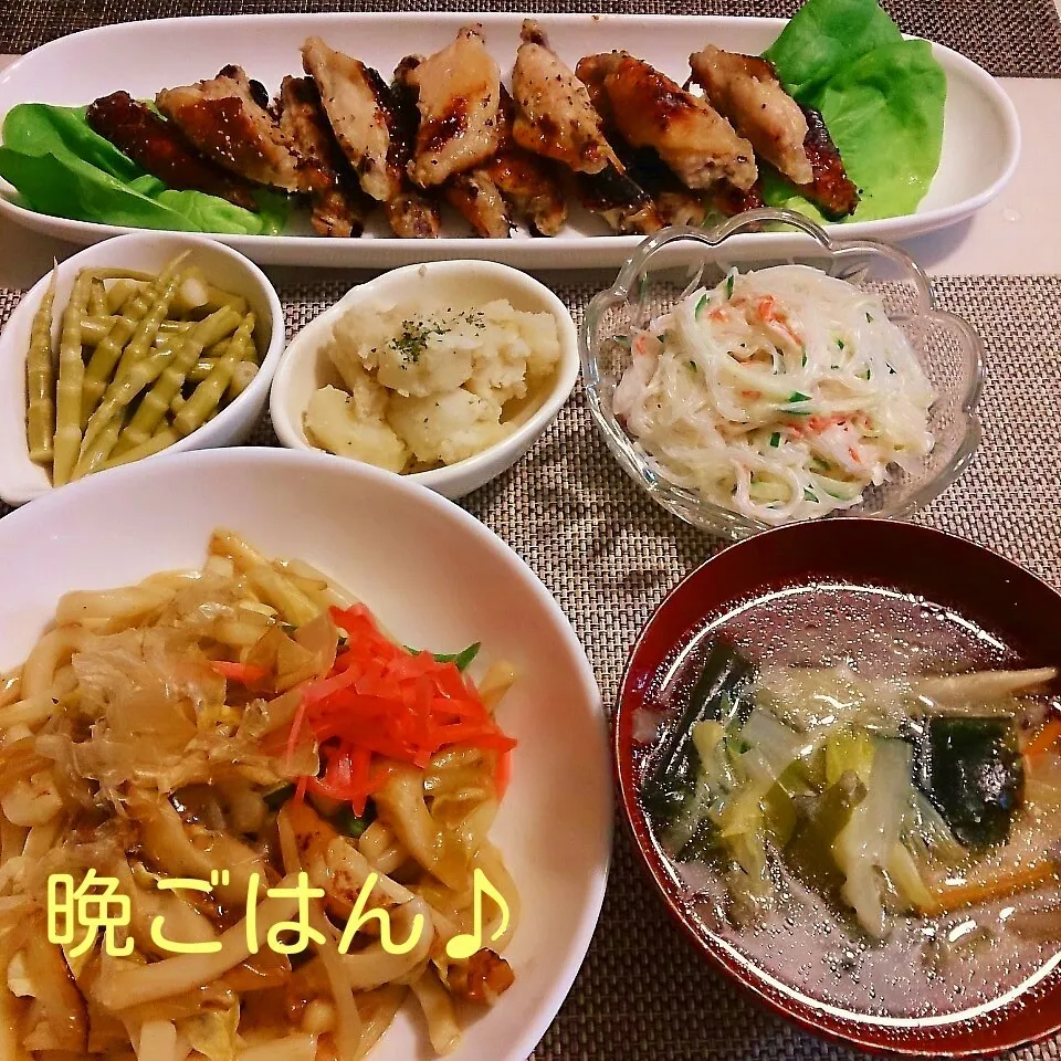 今日の晩ごはん(手羽先の塩麹焼鳥と…)|oomugiさん