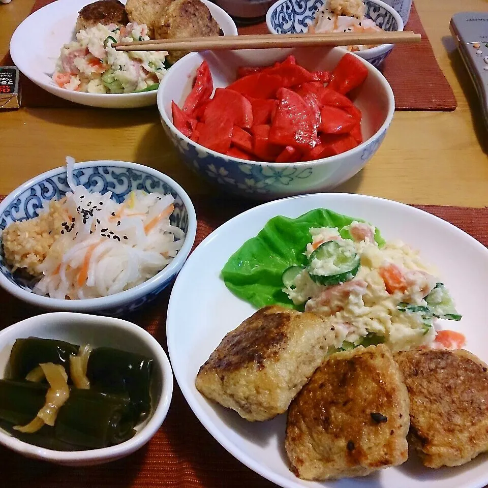 昨日の晩ごはん(揚げないキャベツメンチカツと…)|oomugiさん