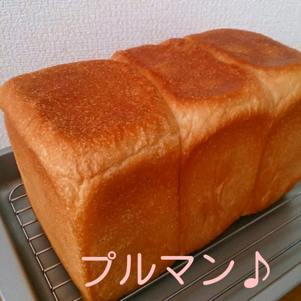 Snapdishの料理写真:ふわふわプルマンできたよ♪|oomugiさん