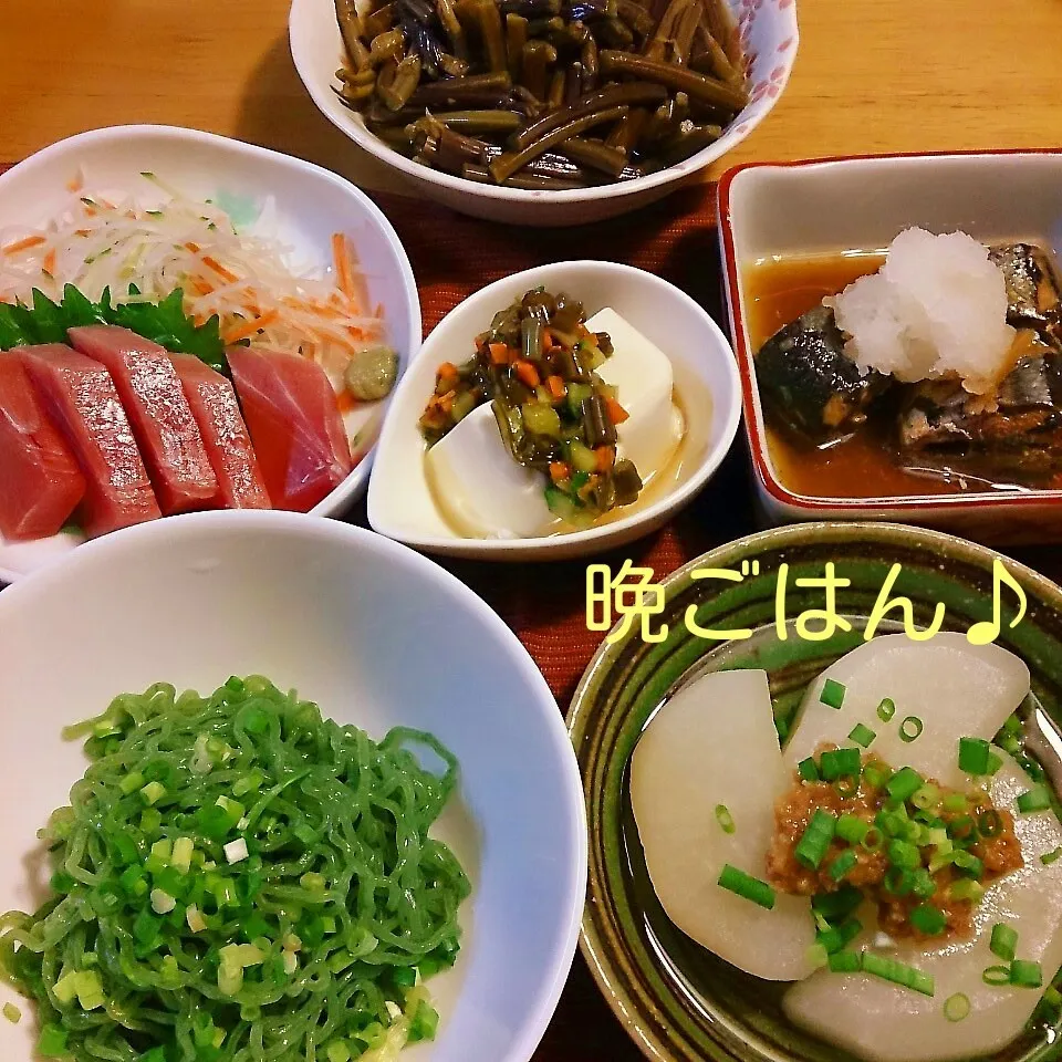 Snapdishの料理写真:今日の晩ごはん(マグロの刺身と…)|oomugiさん