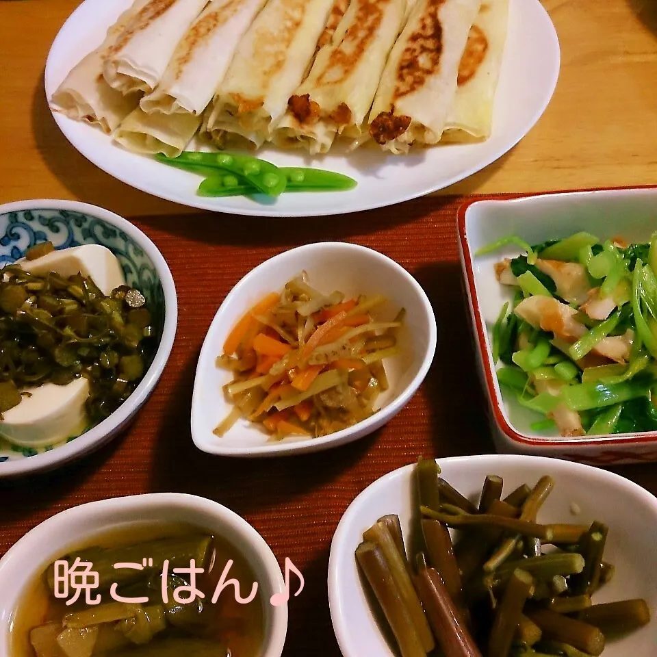 今日の晩ごはん(鶏むね肉の焼き春巻きと…)|oomugiさん