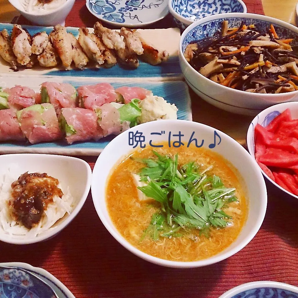 Snapdishの料理写真:今日の晩ごはん(手羽先の塩麹焼き鳥と…)|oomugiさん