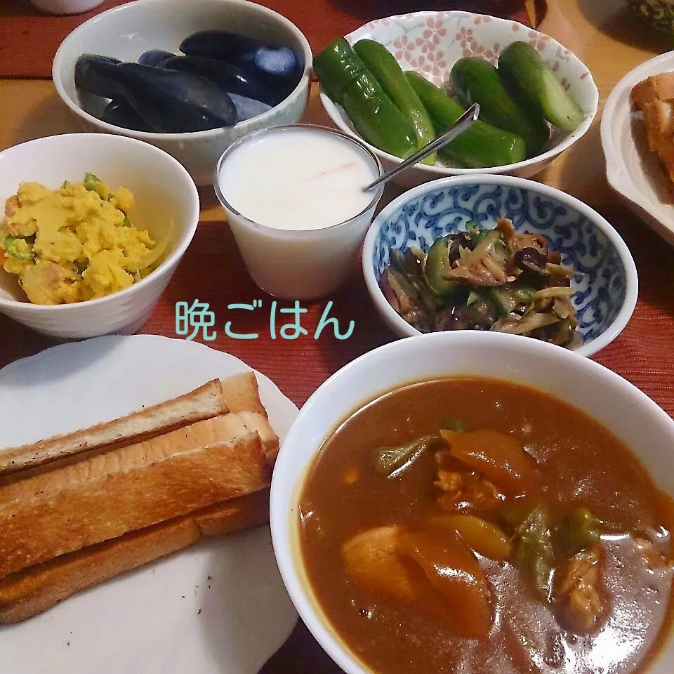 今日の晩ごはん(夏野菜のカレーと…)|oomugiさん