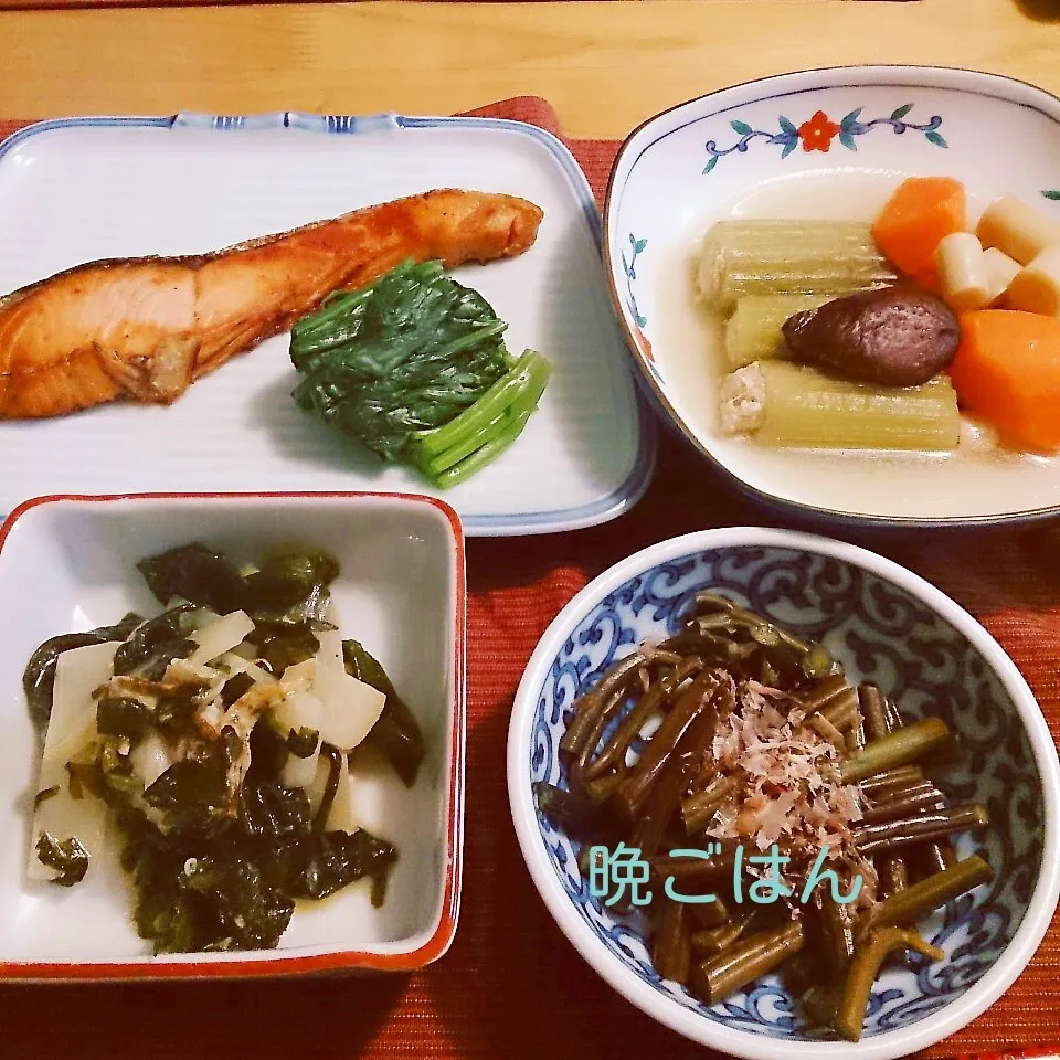 Snapdishの料理写真:今日の晩ごはん(秋田フキのおから入り肉詰めの煮物と…)|oomugiさん