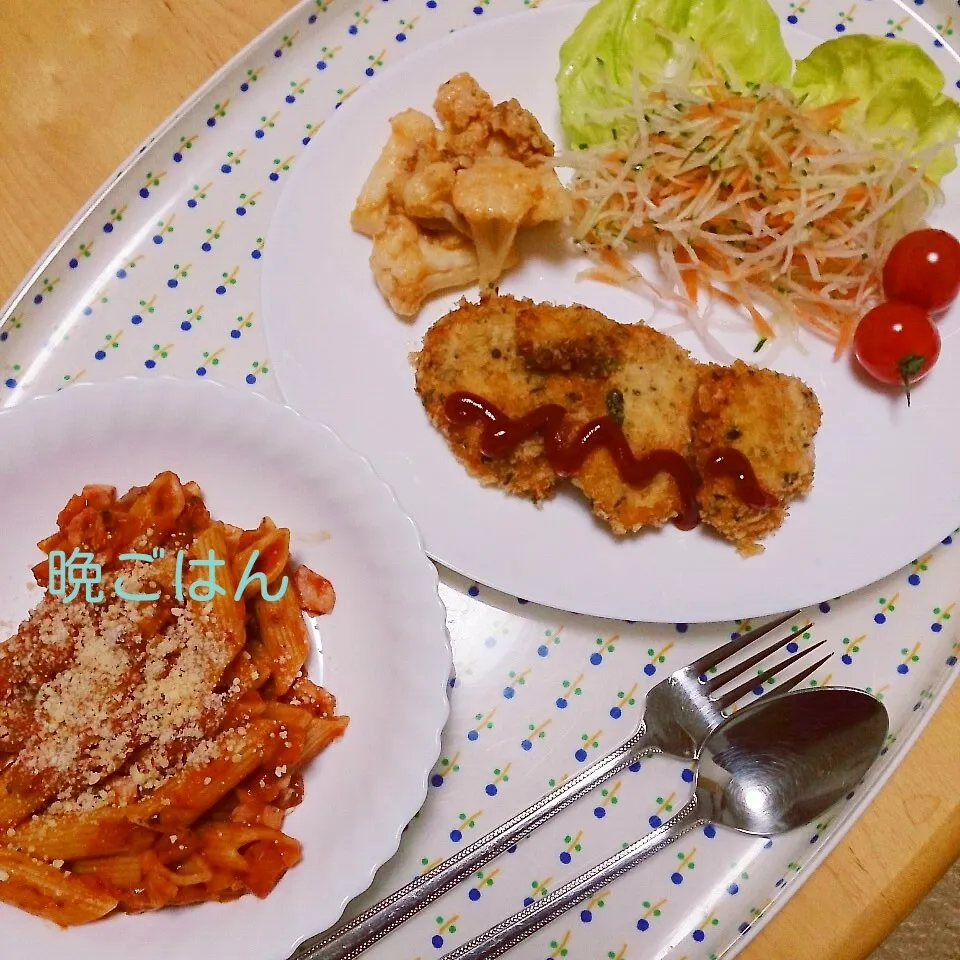 今日の晩ごはん(鶏むね肉のバジルパン粉揚げと…)|oomugiさん