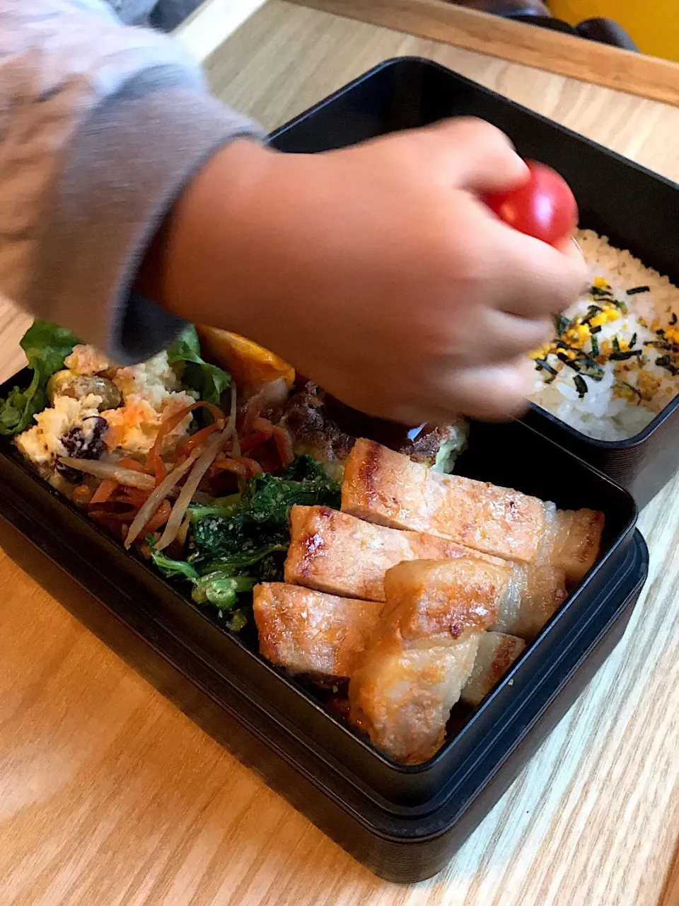 豚の味噌漬け焼き弁当|二キィさん