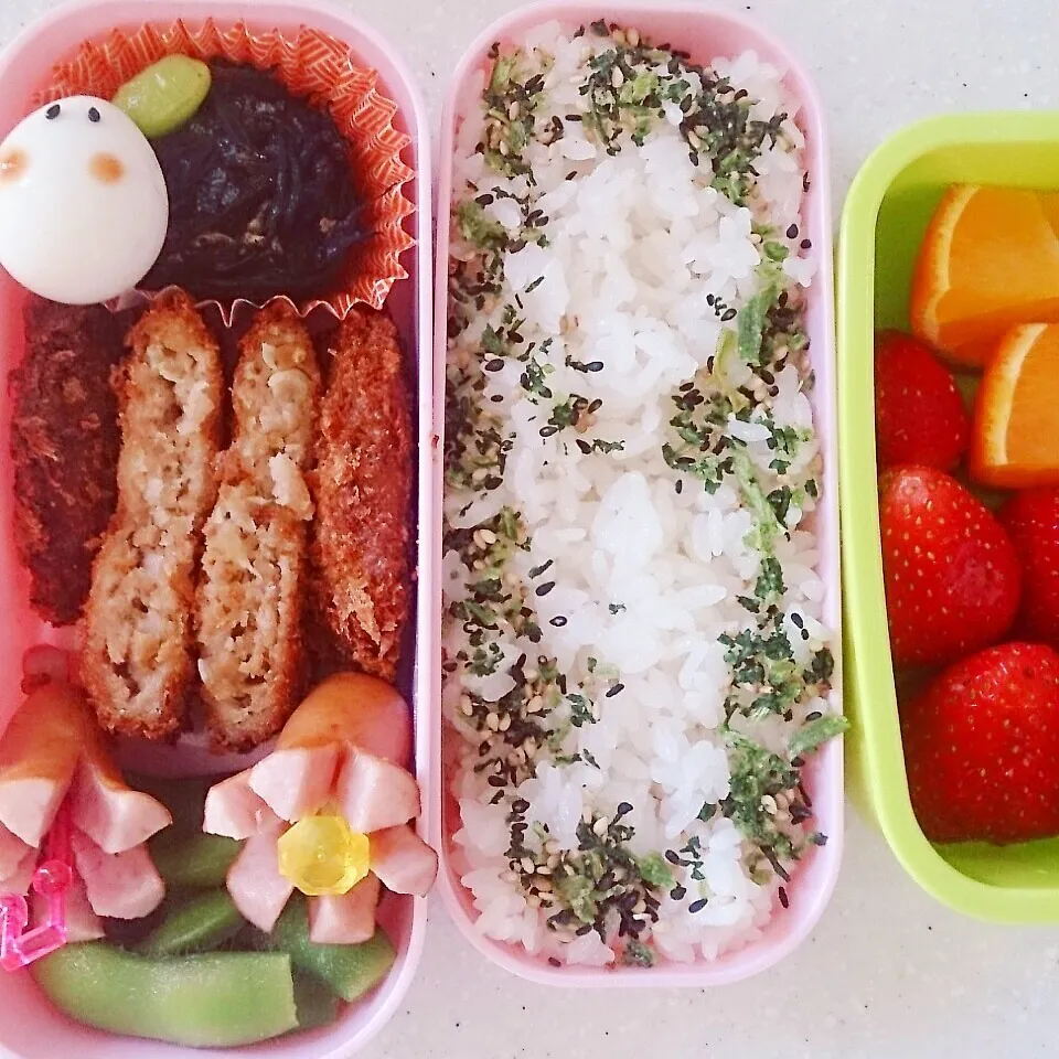 メンチカツ弁当～♪|ぴっぴさん