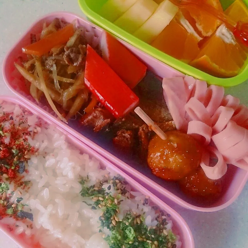 Snapdishの料理写真:ピリ辛サンマのお弁当～♪|ぴっぴさん