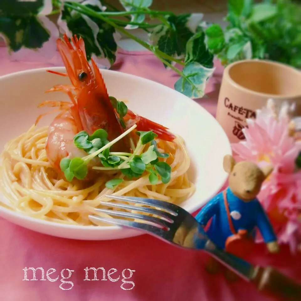 えびのクリームパスタで 🎊kaoさんおめでとう|めぐめぐさん