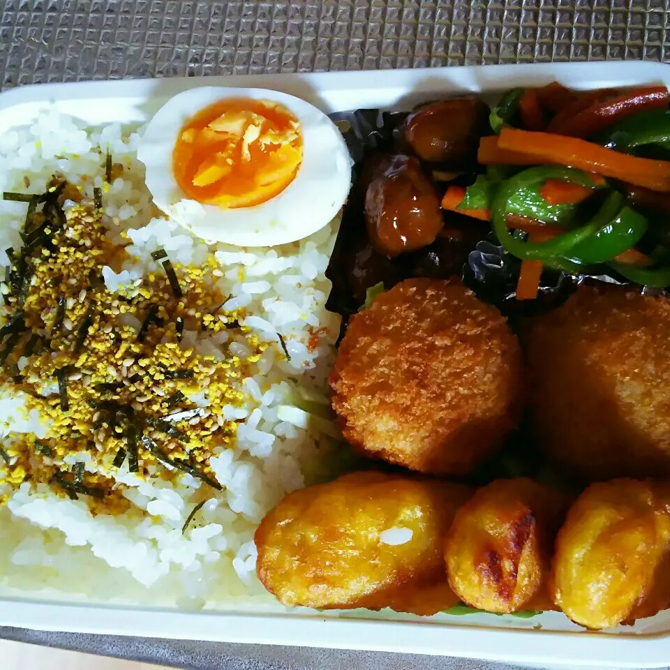 Snapdishの料理写真:パパのお弁当【日替わり弁当】2017年度も宜しく😉👍🎶|I am hungry familyさん