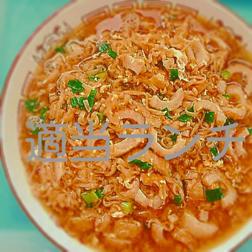 チキンラーメンで適当ランチ|I am hungry familyさん