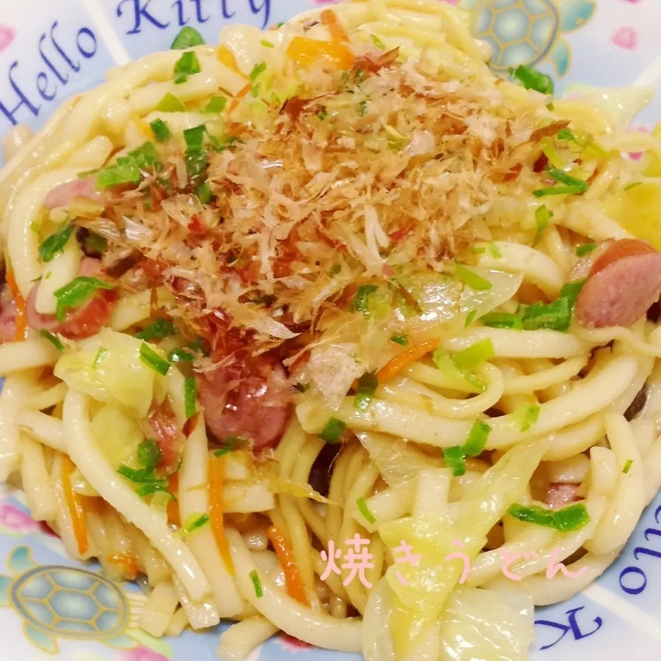 Snapdishの料理写真:焼きうどん （中華そば少し）|く〜ちさん