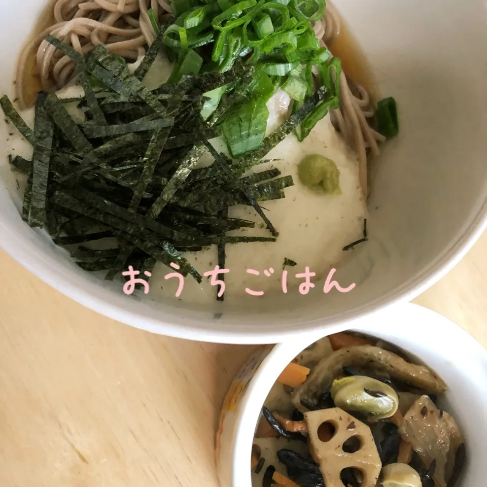 山かけ蕎麦&ひじきと干し大根の煮物🎵|ころりんさん