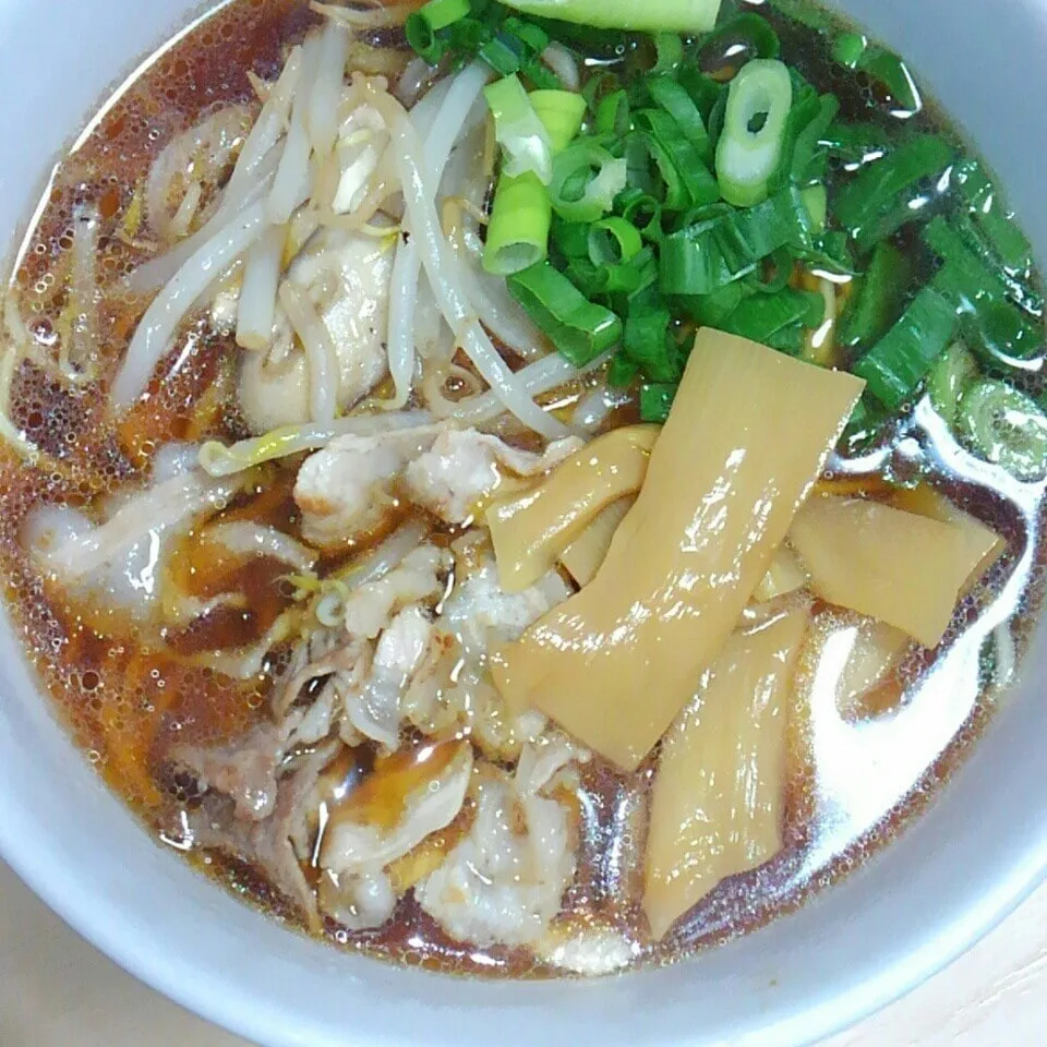 Snapdishの料理写真:和歌山ラーメン 醤油味♪|ころりんさん