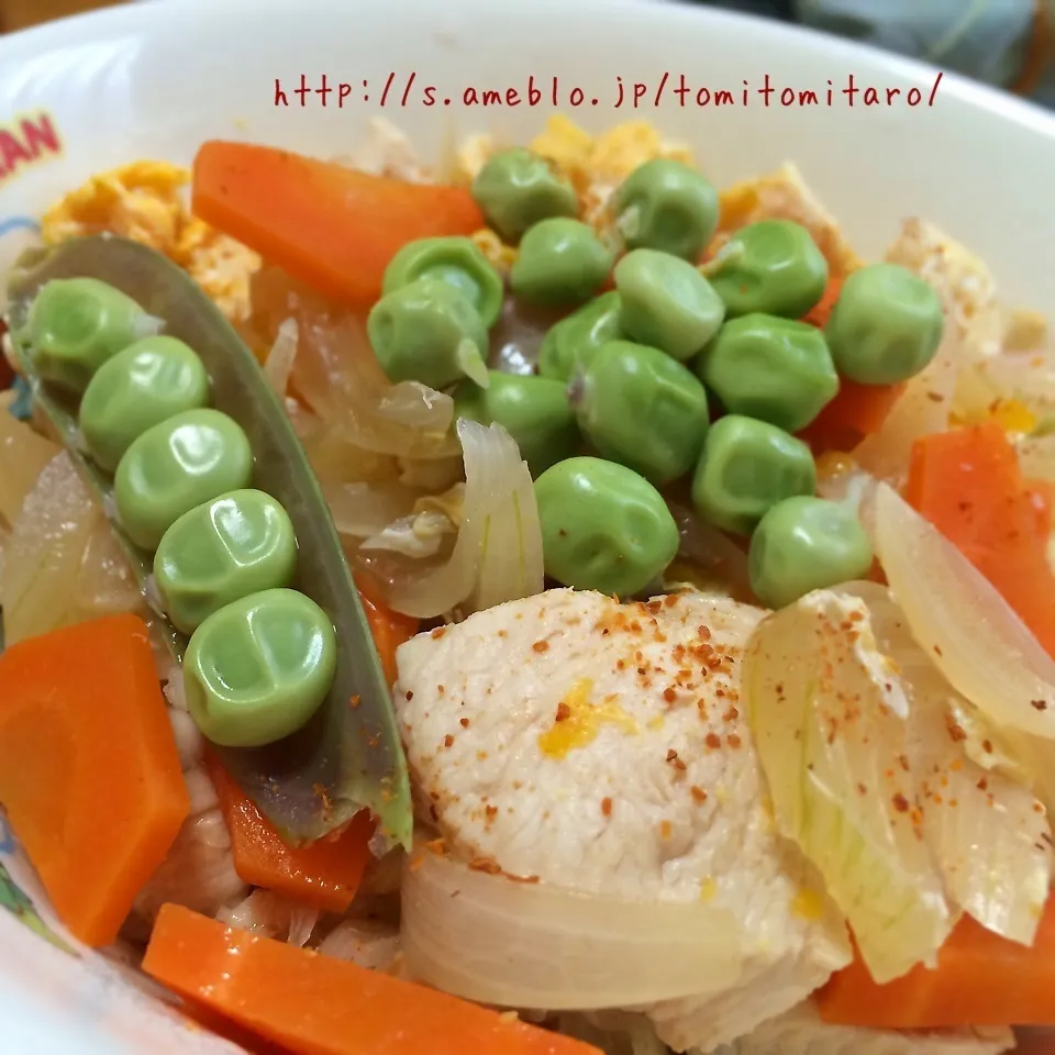 豆入り〜♪親子丼にもツタンカーメン！|とみとみたろうの男子ごはん♪さん