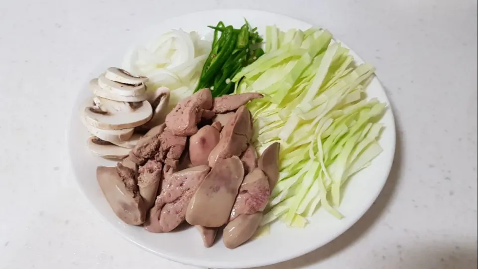 fried noodles with chicken liver|steven z.y.さん