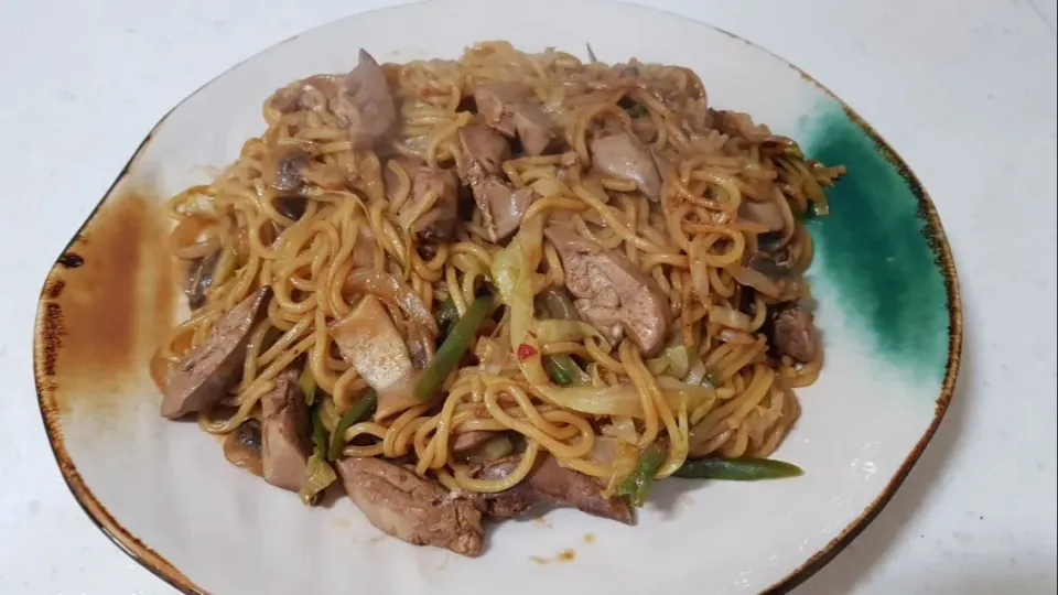 fried noodles with chicken liver|steven z.y.さん