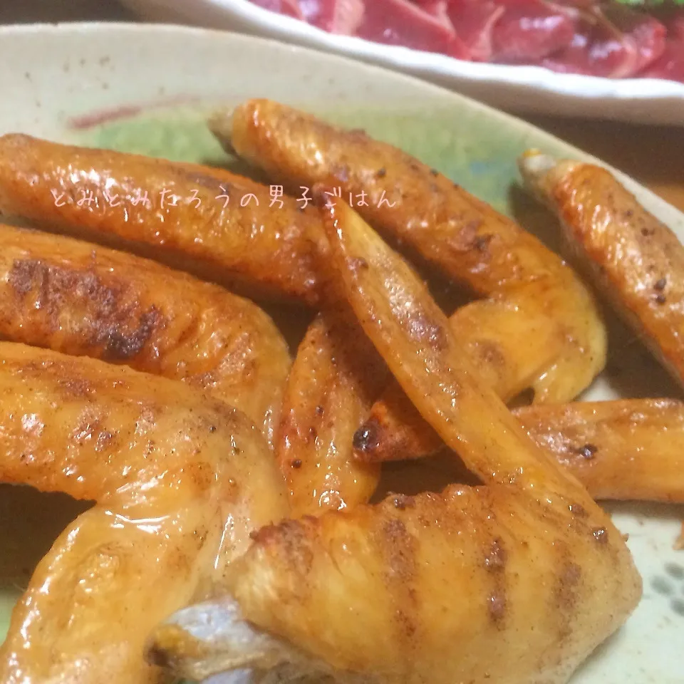 名古屋コーチン！手羽先の塩コショウ焼き！！|とみとみたろうの男子ごはん♪さん