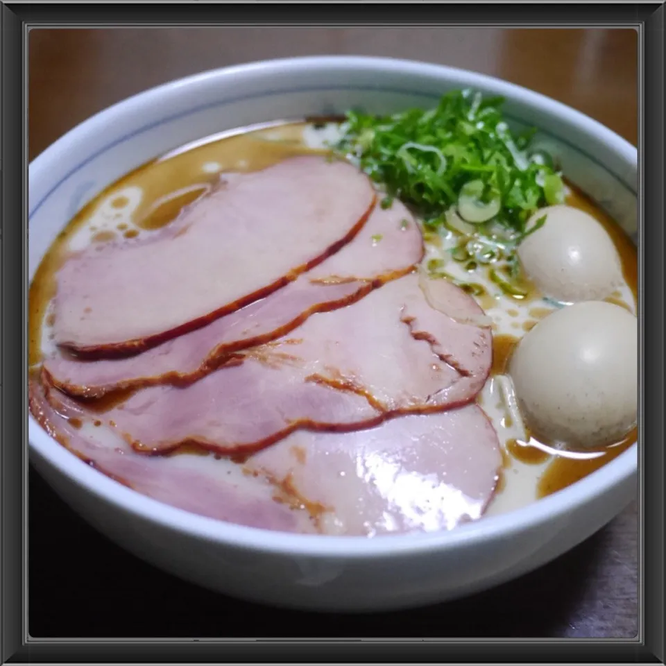 熊本黒とんこつラーメン|まぁたんさん