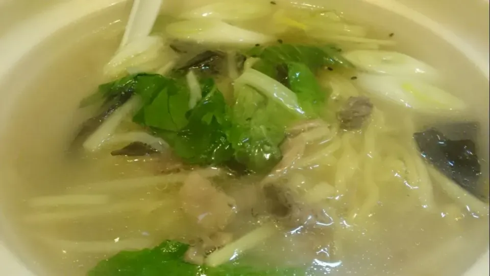 Snapdishの料理写真:【人生初注文】台湾屋台料理 満龍 の スッポンラーメン(塩味) ＠赤羽18175|大脇さん