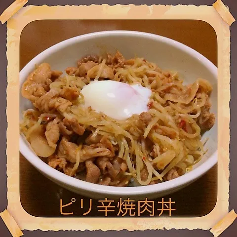 Snapdishの料理写真:ピリ辛焼肉丼|まぁたんさん