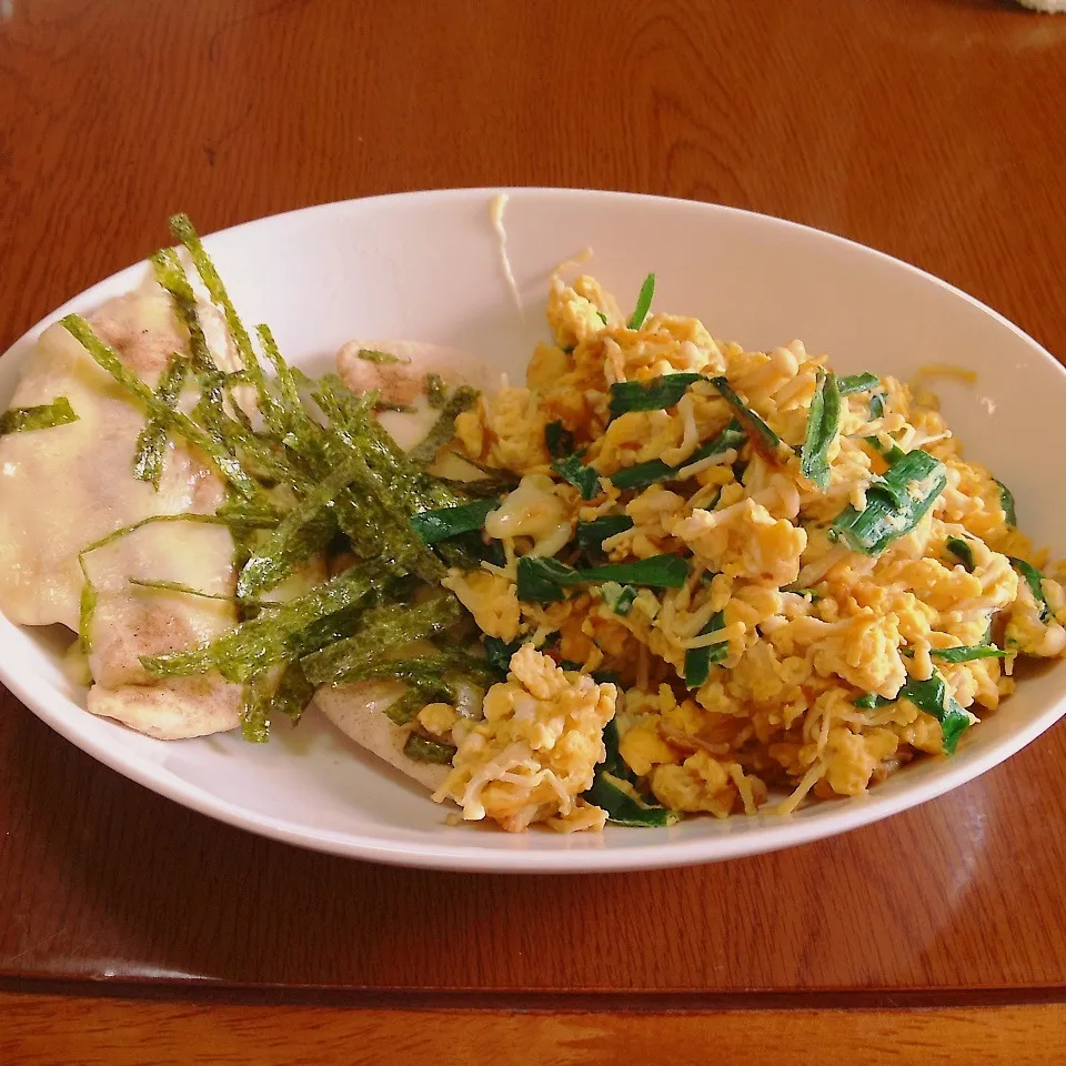 Snapdishの料理写真:海苔チーズチキン＆ニラえのき卵とじ|まぁたんさん