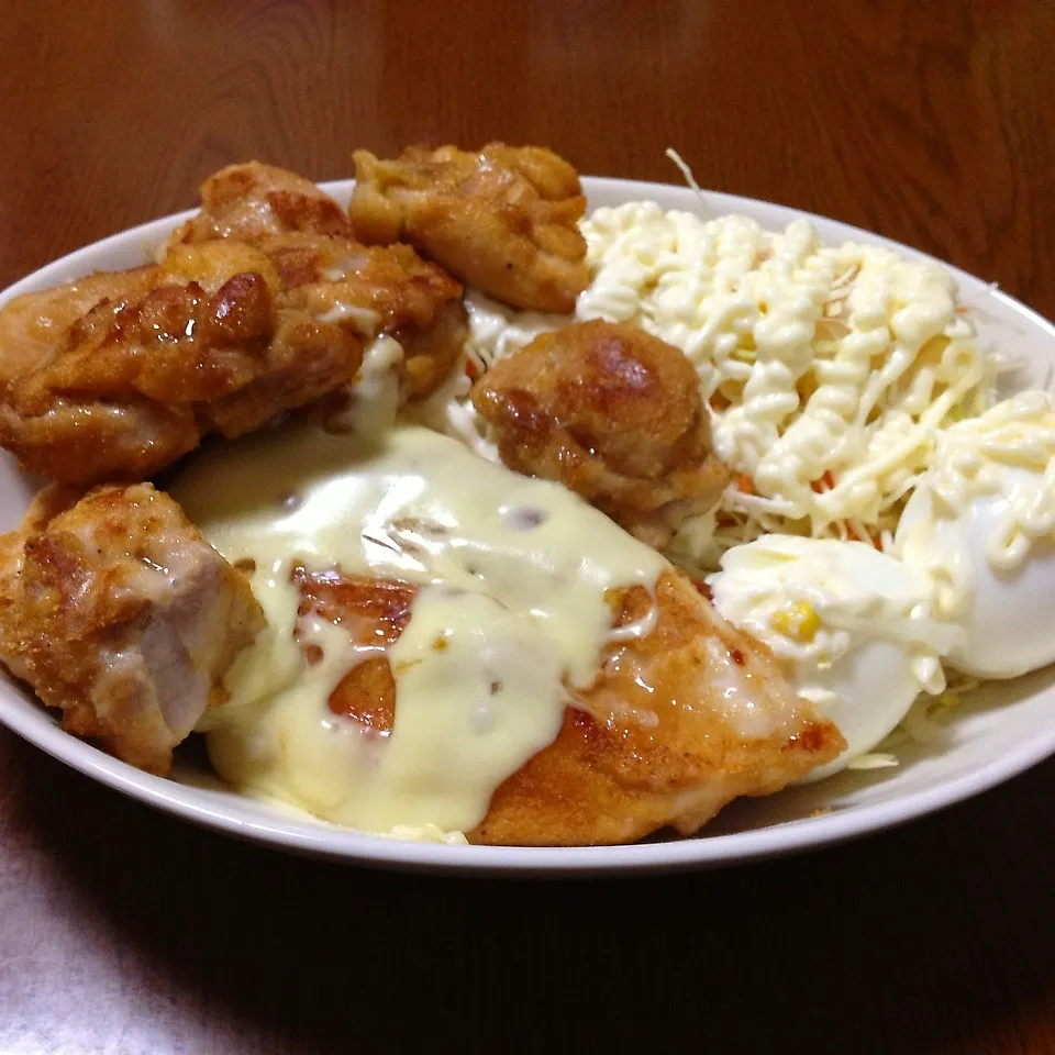 レンジで簡単唐揚げ＆ゆで卵＆コールスローサラダ|まぁたんさん