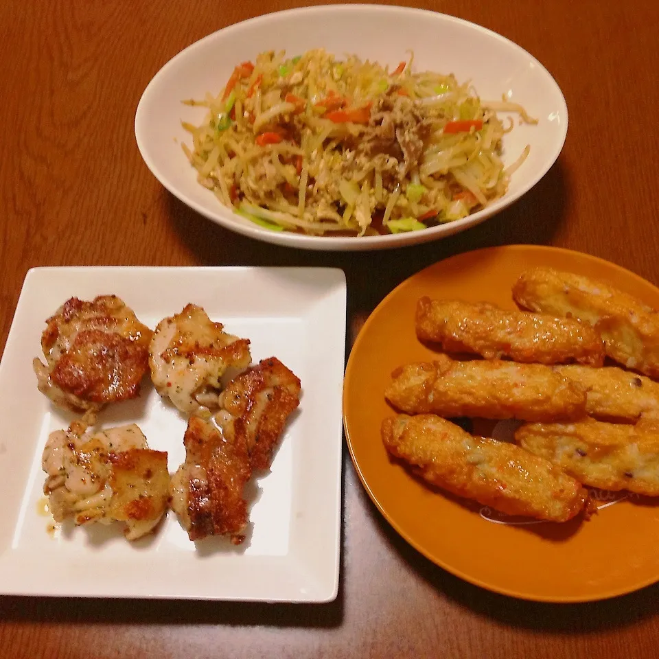 Snapdishの料理写真:肉野菜炒め卵とじ＆鶏肉バジルソース焼き＆金平・イカ天|まぁたんさん