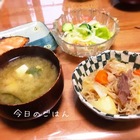 和食！肉じゃがと鮭とサラダマリネ|さきさん