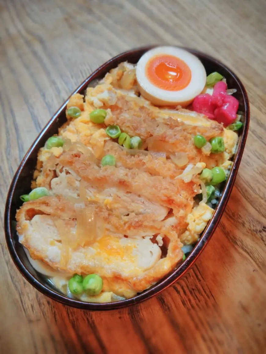 今日のお弁当
・カツ煮弁当　味玉入|akiさん