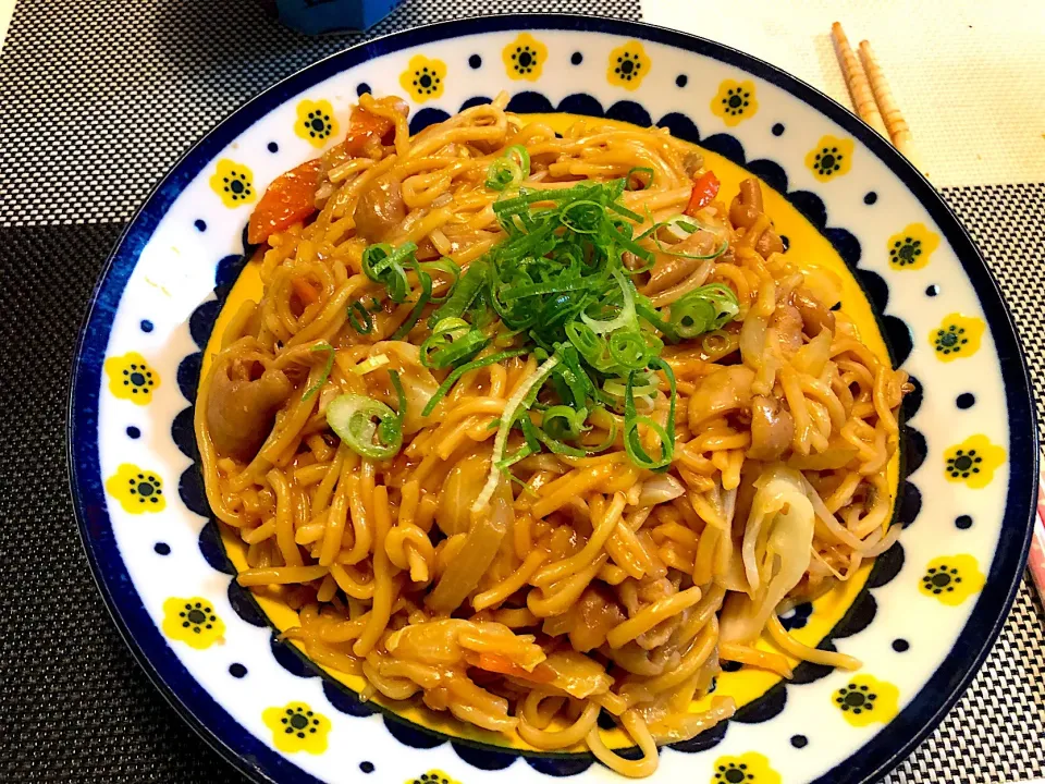 Snapdishの料理写真:ホルモン焼きそば|りんこさん