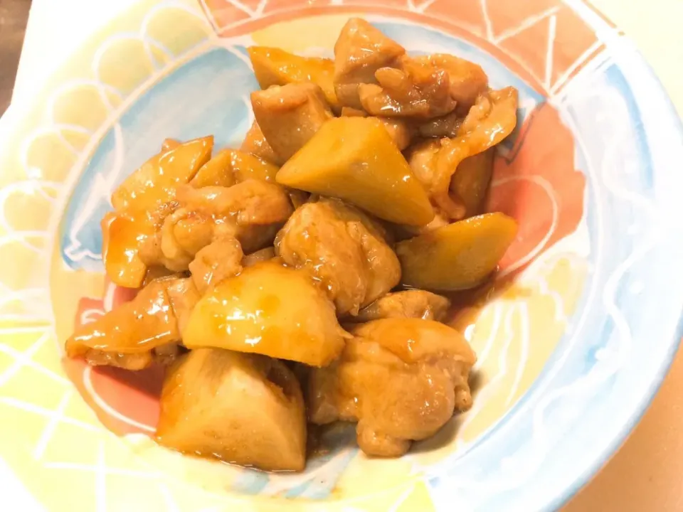 鶏モモと里芋を煮てみた😋|アライさんさん