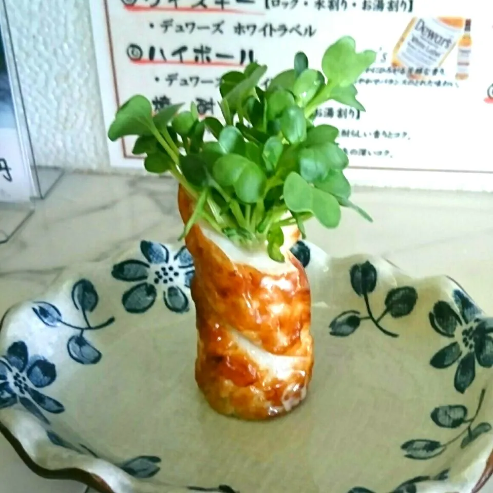 Snapdishの料理写真:かいわれの竹輪挿し|茉莉さん