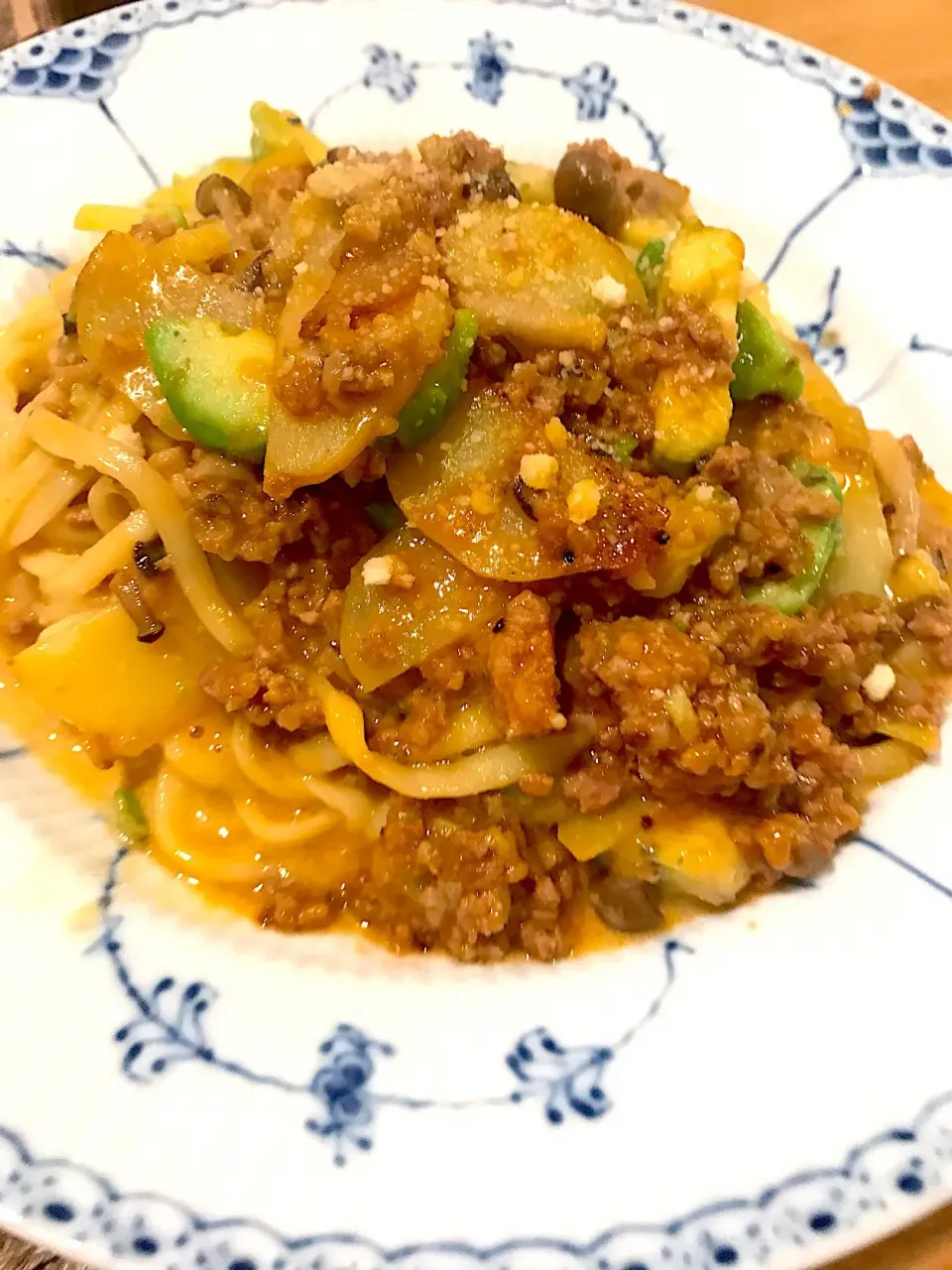 #ミートソースパスタ にアボカド🥑とポテト🍝を入れて✨フィットチーネ#ボロネーゼ|keitanさん