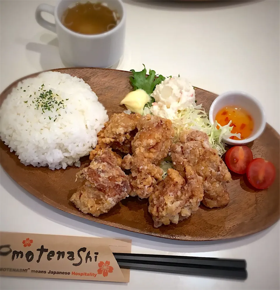 カフェまる 週替わりランチ#鶏の唐揚げ 🍗|yoshyyuさん