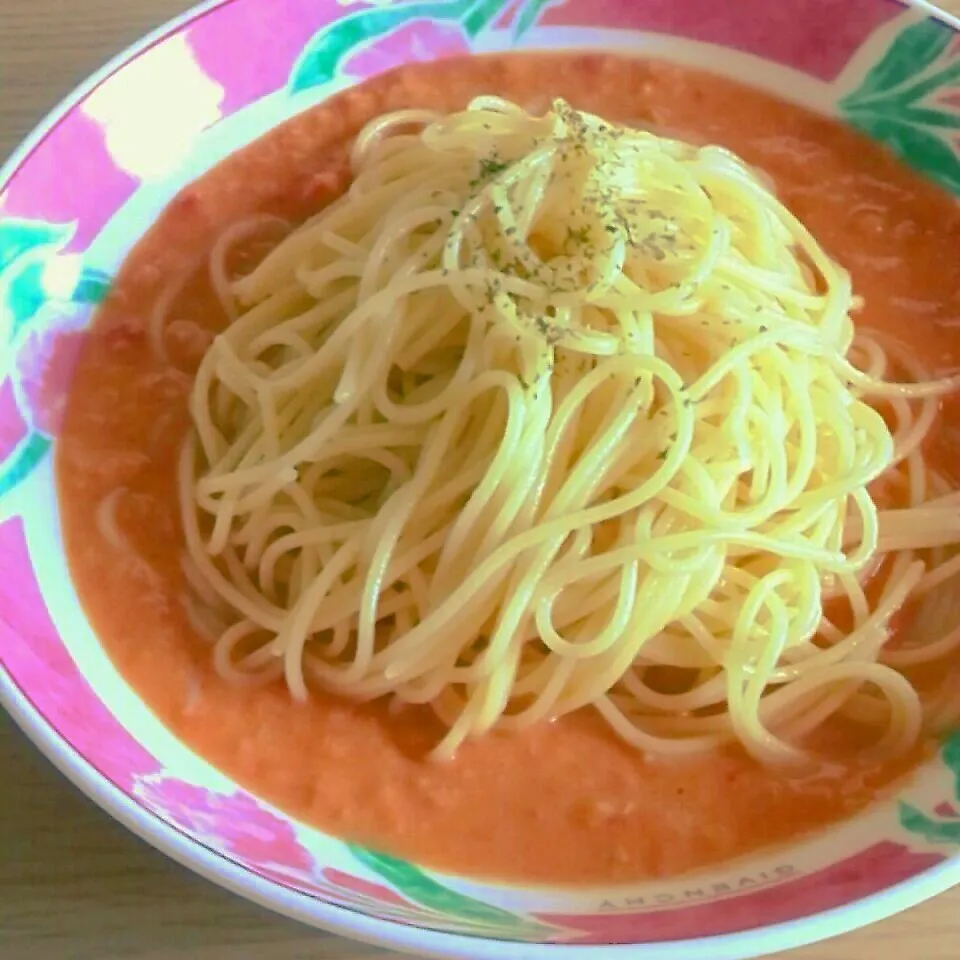 Snapdishの料理写真:カニのトマトソーススパゲッティ|やこめし亭さん