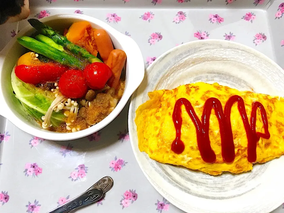 オムライスと温野菜🍠|くろねこっく🐈‍⬛さん