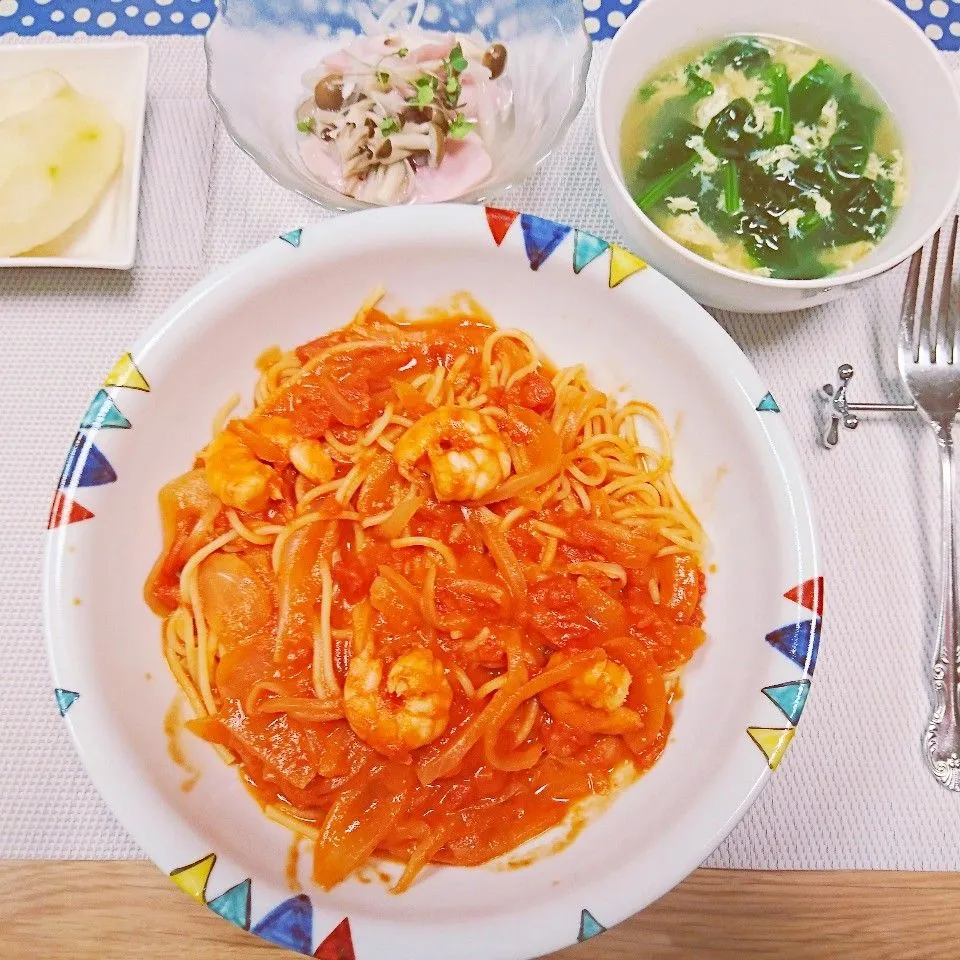 海老のトマトクリームソーススパゲティ夕食

 #海老のトマトクリームソーススパゲティ|よっすいーさん