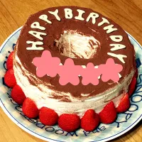 Snapdishの料理写真:ティラミスシフォンケーキ 誕生日バージョン★|nicholasさん