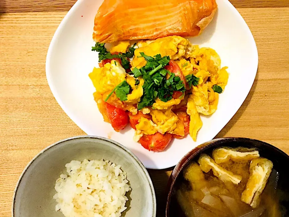 Snapdishの料理写真:…とある日の朝ごはん🍳|Tinaさん