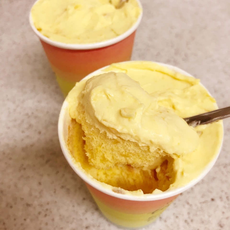 かぼちゃ生地のカップシフォンケーキ