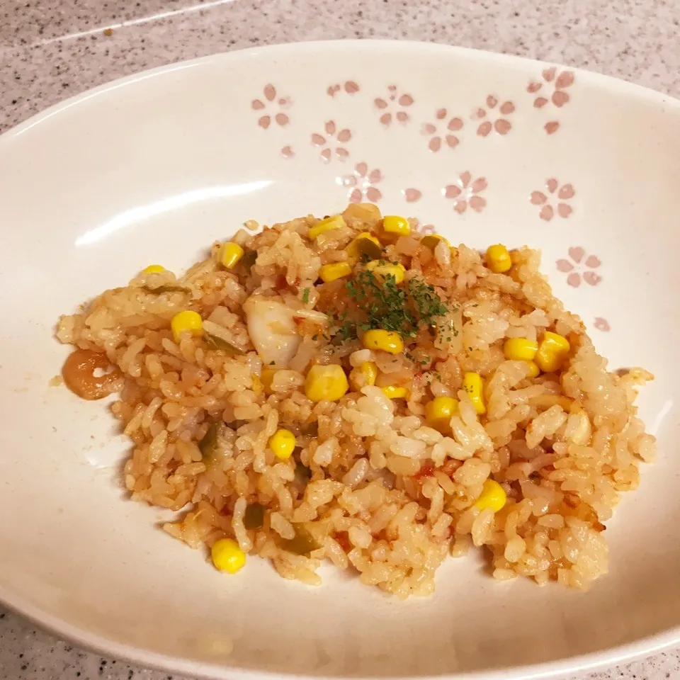 炊飯器でシーフードトマトピラフ|ろぴさん