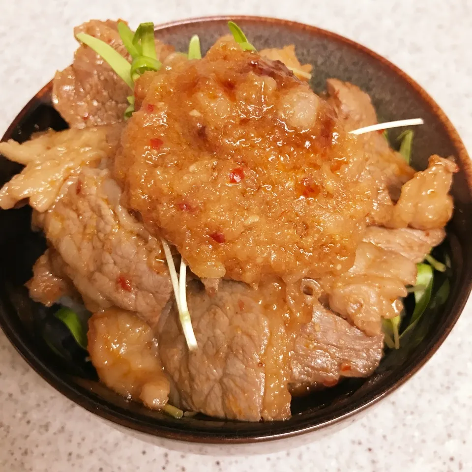 カルビ丼|ろぴさん